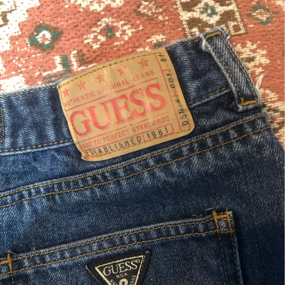 VINTAGE Guess Jean Skirt - Picture 3 of 7